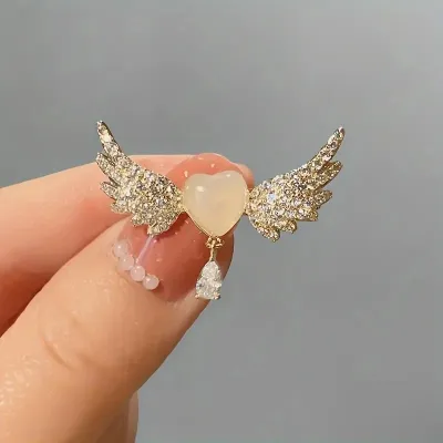 Cute Wings Love Tassel Brooch Pin